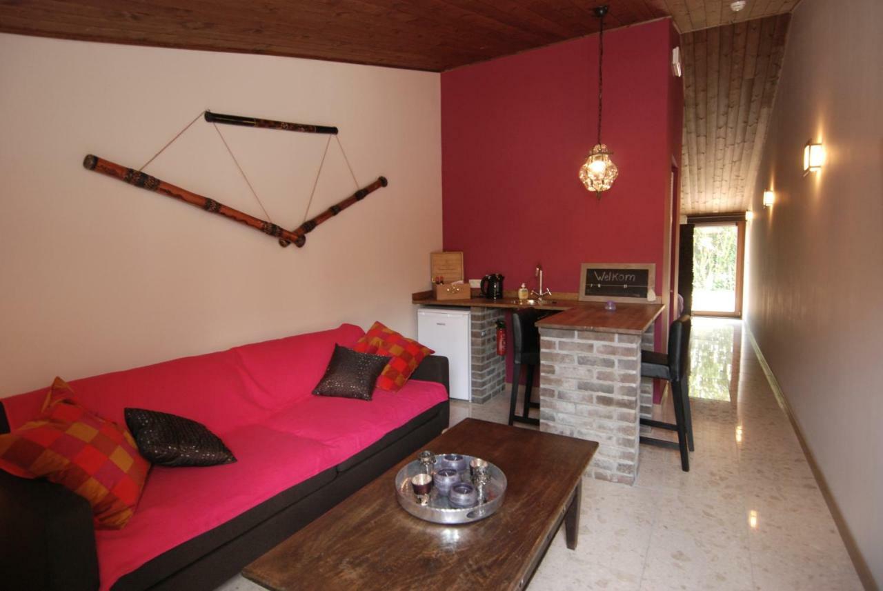 Het Schalks Genot Bed & Breakfast Poppel Bagian luar foto